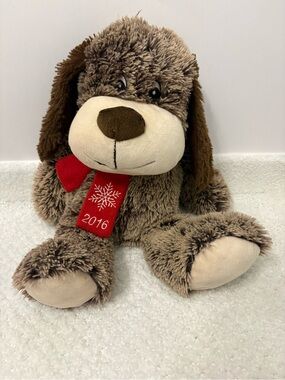 Petsmart Dog Plush Chance Tan Dog Stuffed Animal 17” 2016 Christmas Plushie